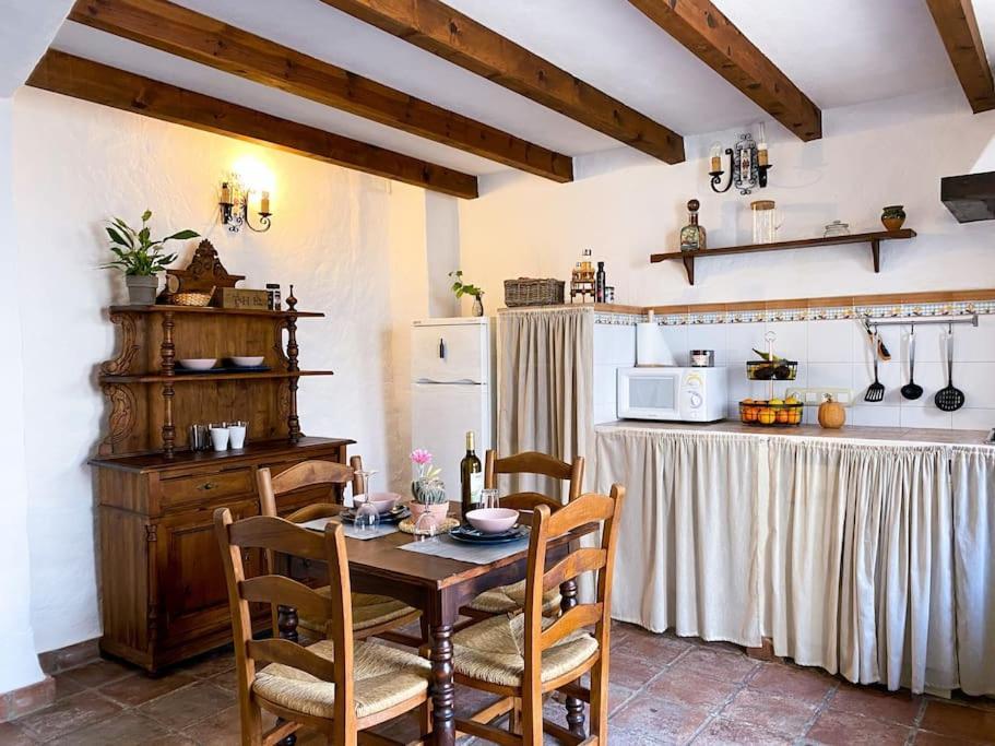 Casabenadalid. Casa Rural Con Piscina. Exterior foto